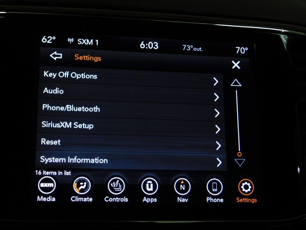 Jeep Grand Cherokee Laredo 4WD 2020