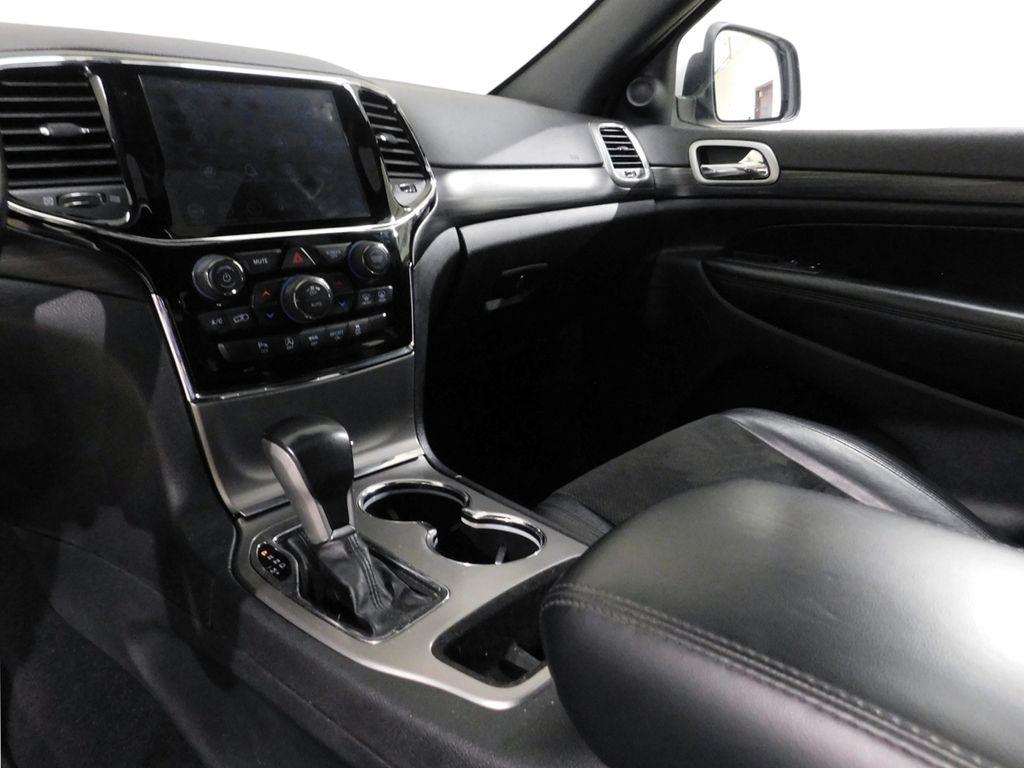 Jeep Grand Cherokee Laredo 4WD 2020