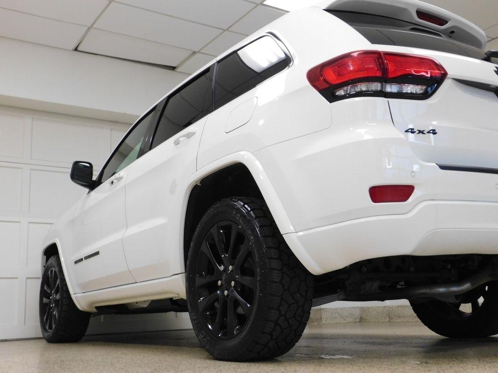 Jeep Grand Cherokee Laredo 4WD 2020