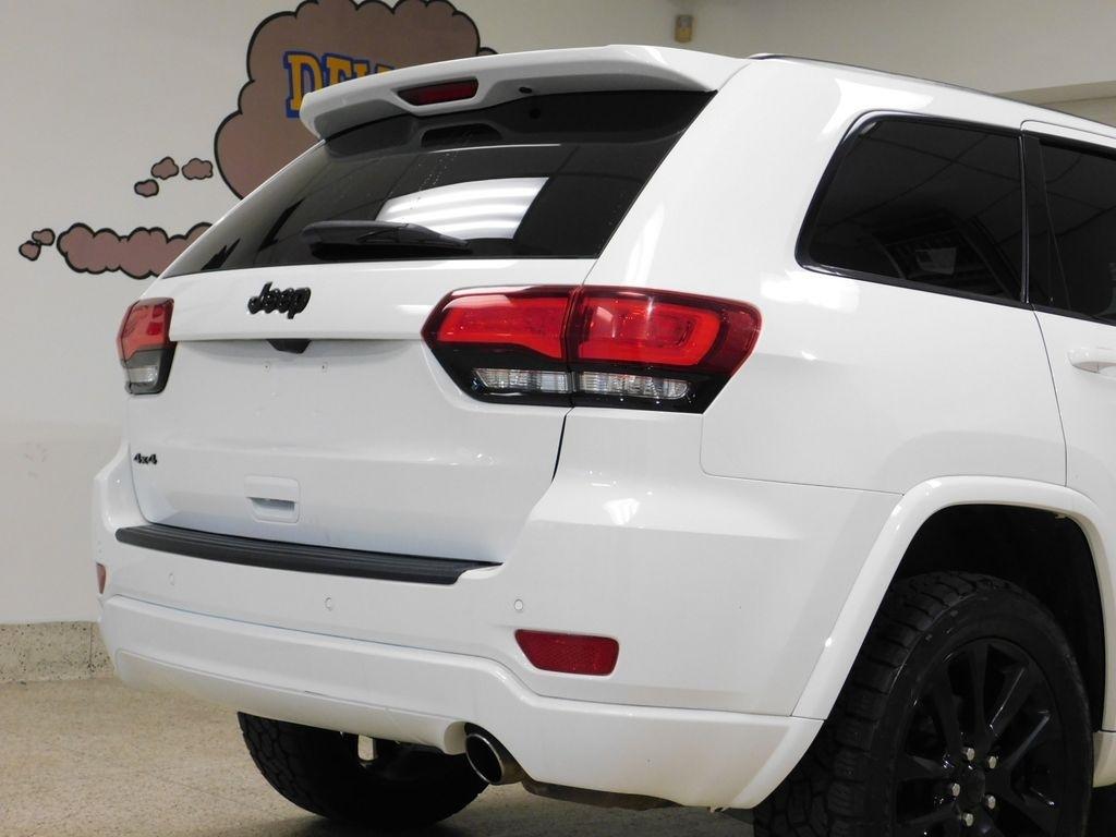 Jeep Grand Cherokee Laredo 4WD 2020