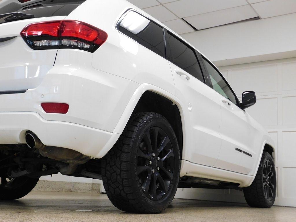 Jeep Grand Cherokee Laredo 4WD 2020