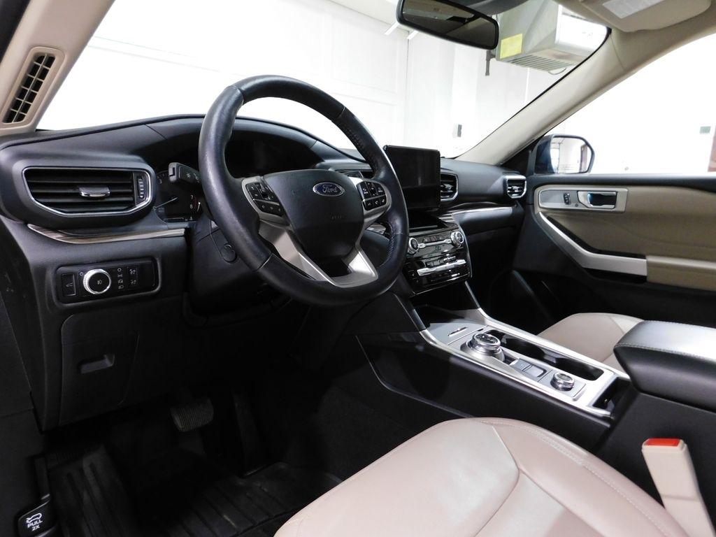 Ford Explorer Limited AWD 2023