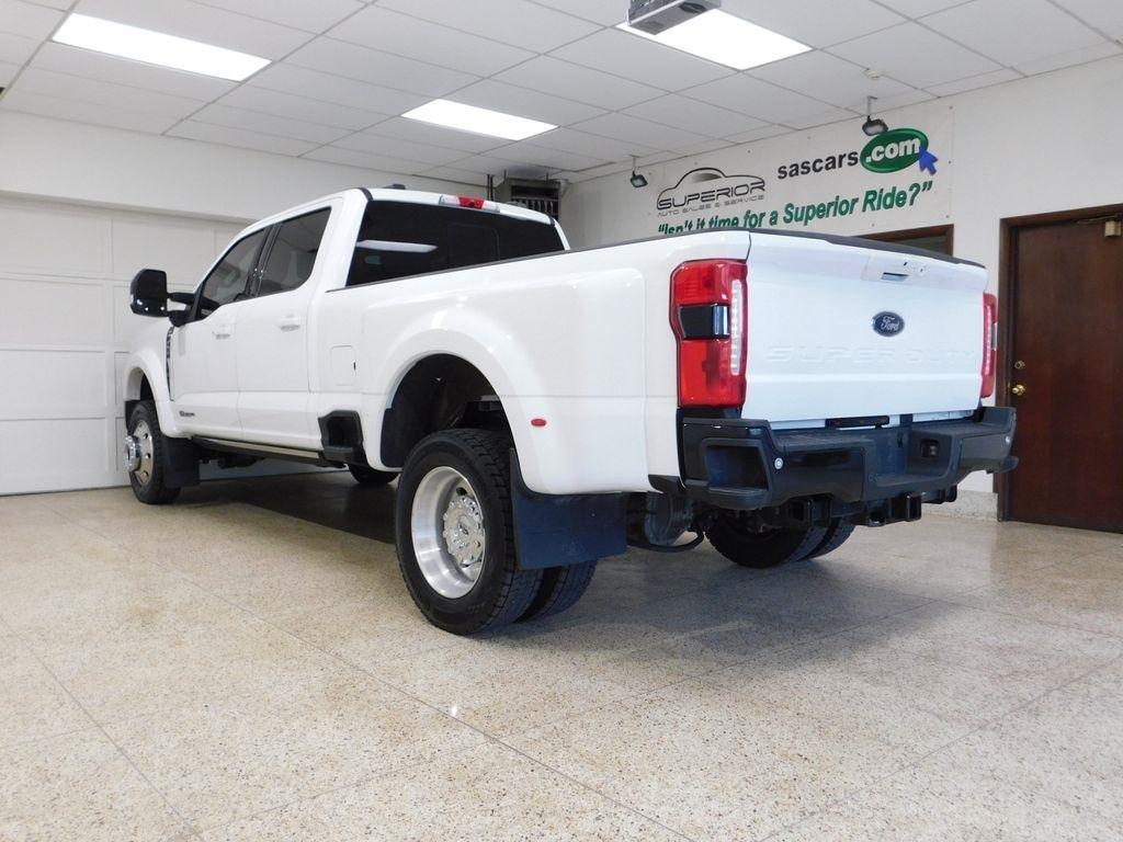 Ford F-450 SD Lariat Crew Cab DRW 4WD 2024
