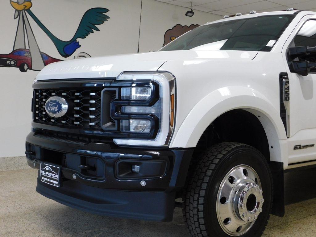 Ford F-450 SD Lariat Crew Cab DRW 4WD 2024