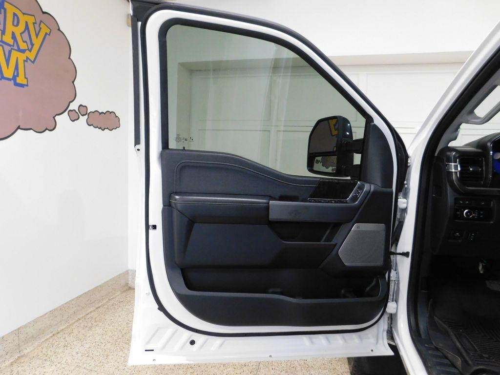 Ford F-450 SD Lariat Crew Cab DRW 4WD 2024