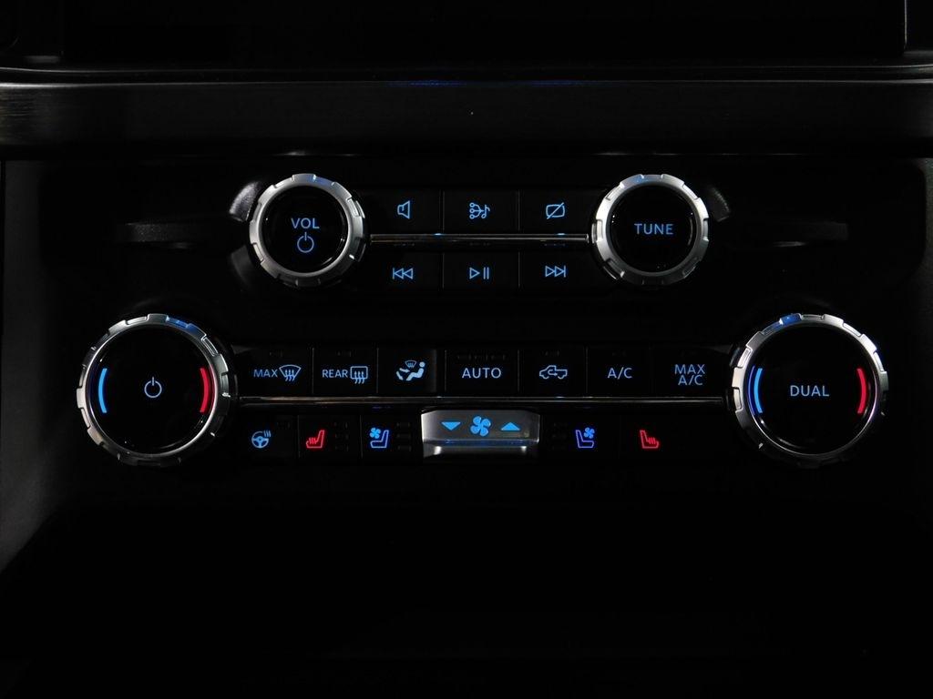 Ford F-450 SD Lariat Crew Cab DRW 4WD 2024