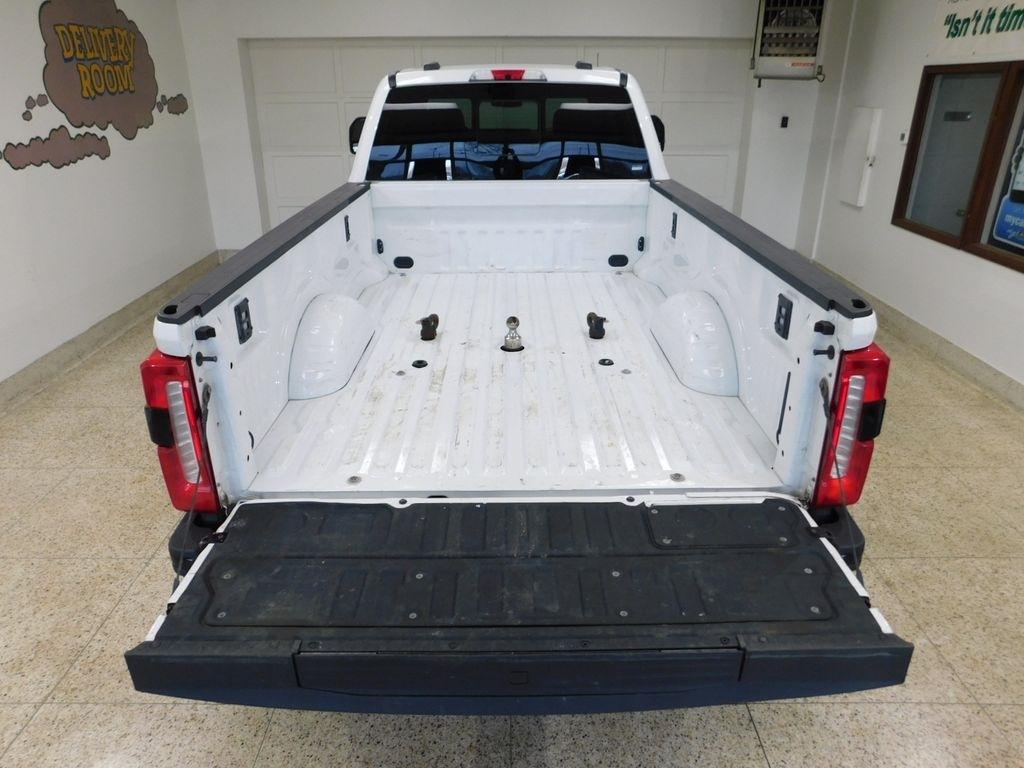 Ford F-450 SD Lariat Crew Cab DRW 4WD 2024