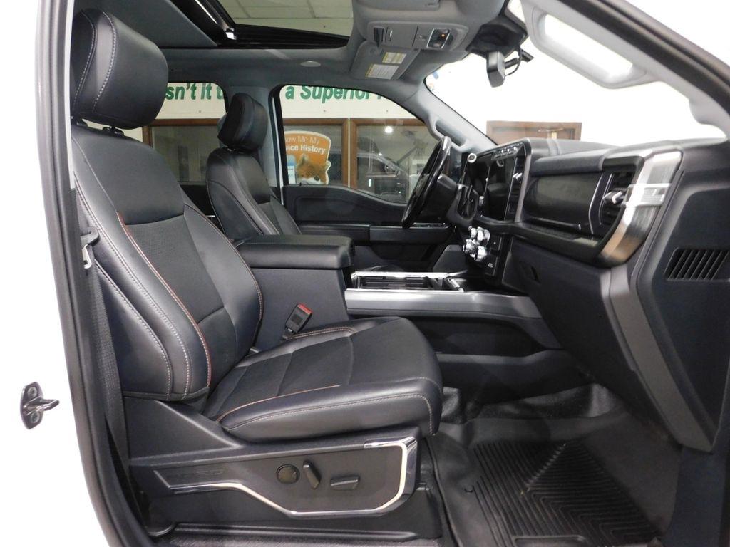 Ford F-450 SD Lariat Crew Cab DRW 4WD 2024