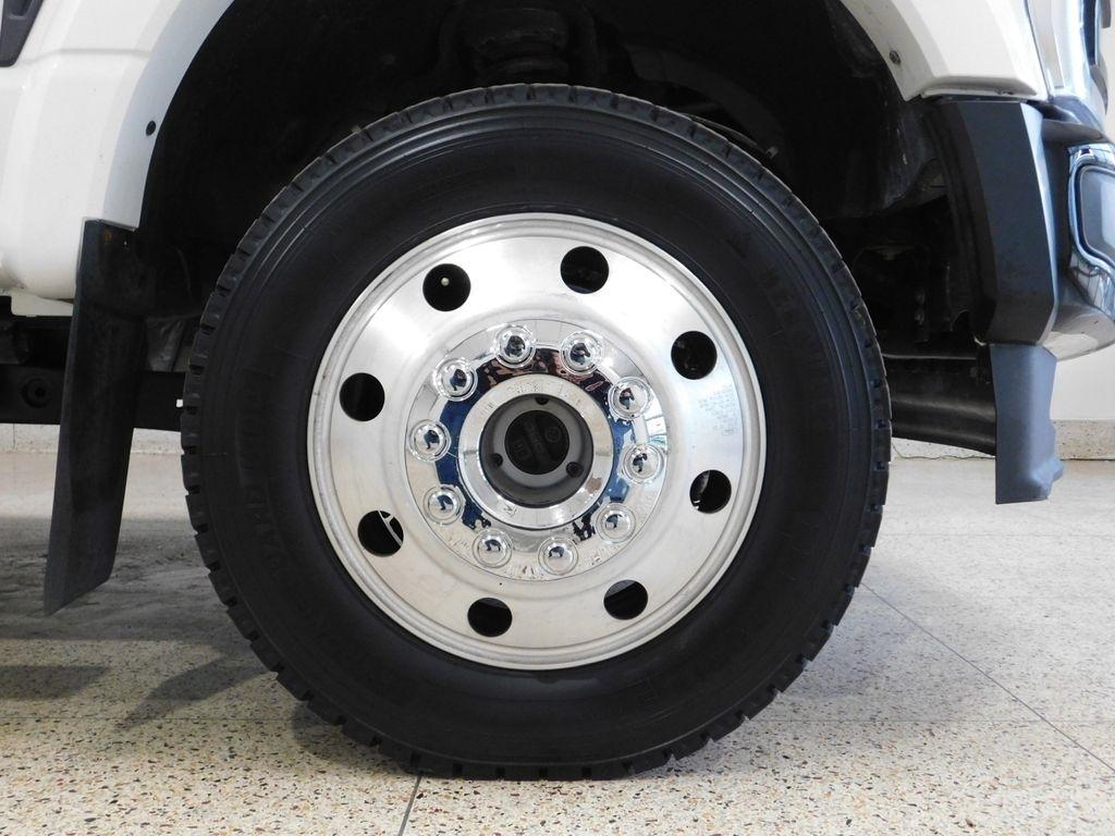 Ford F-450 SD Lariat Crew Cab DRW 4WD 2024