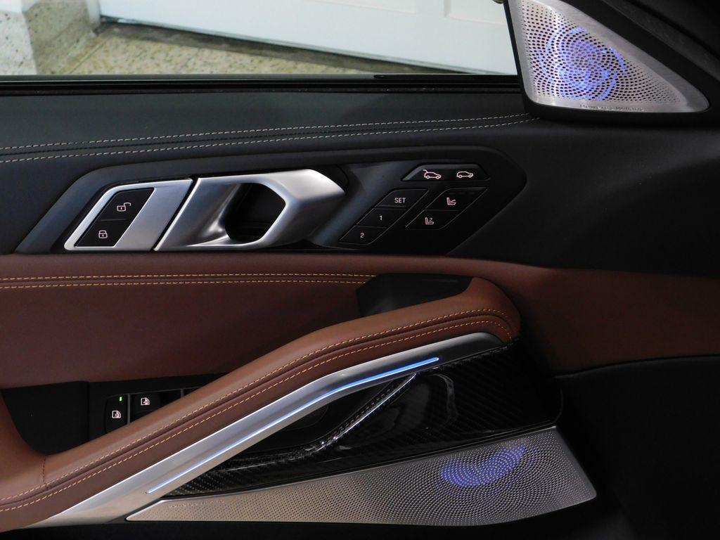 BMW X6 xDrive40i 2025