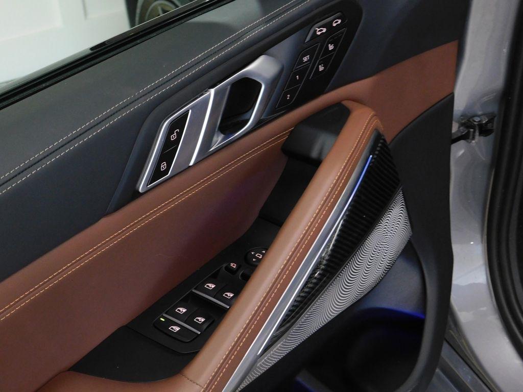 BMW X6 xDrive40i 2025