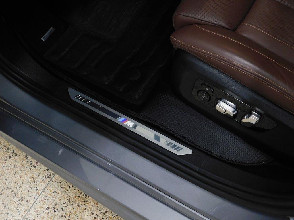 BMW X6 xDrive40i 2025