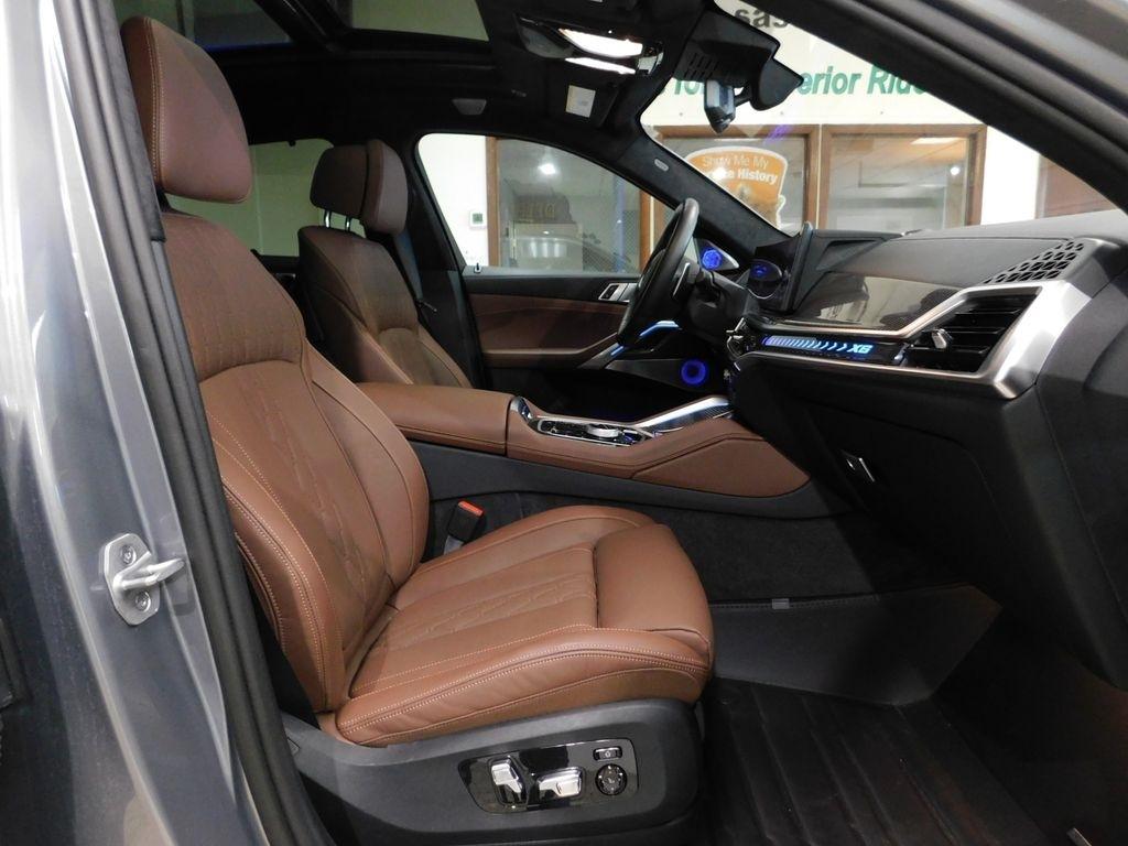 BMW X6 xDrive40i 2025