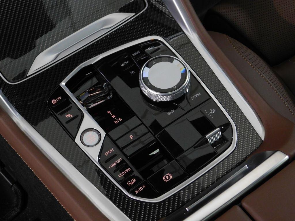 BMW X6 xDrive40i 2025