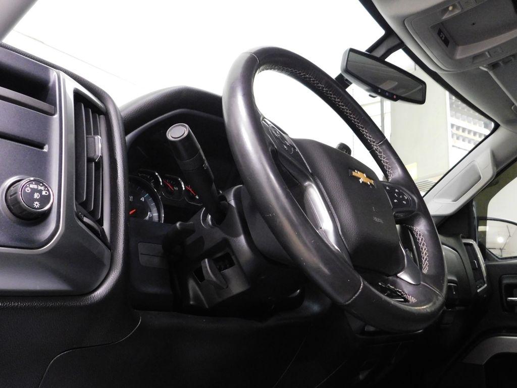 Chevrolet Silverado 1500 LT Long Box 2WD 2017