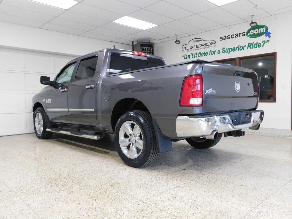 RAM 1500 SLT Crew Cab SWB 4WD 2016
