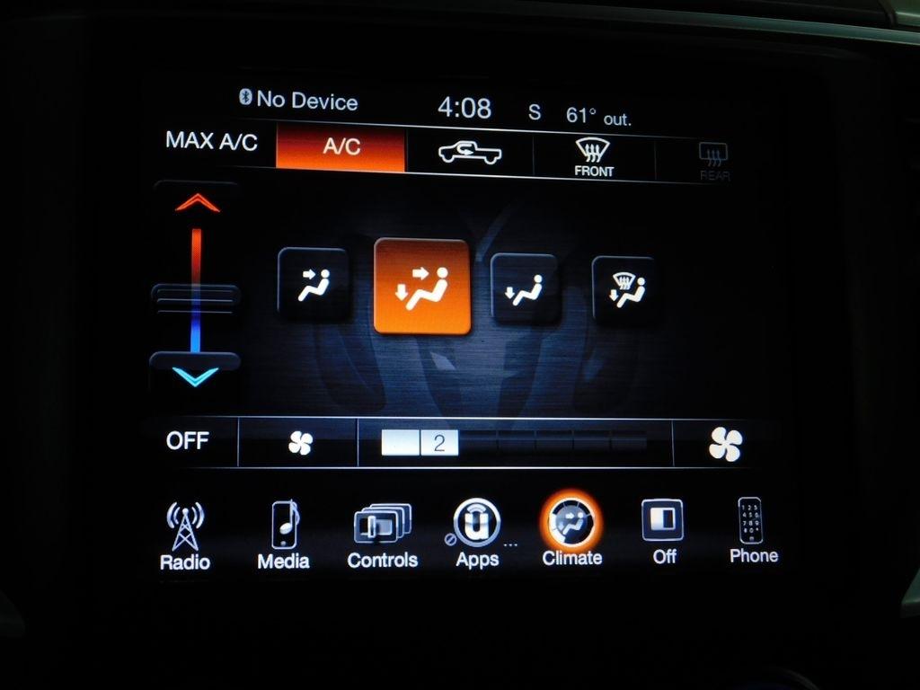 RAM 1500 SLT Crew Cab SWB 4WD 2016