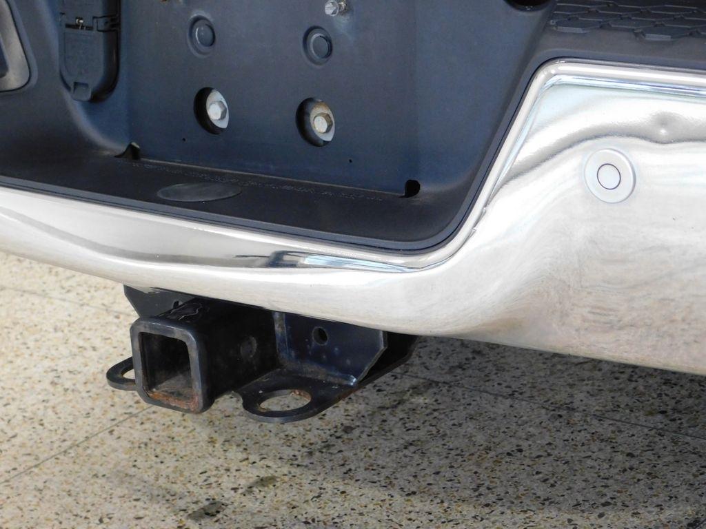RAM 1500 SLT Crew Cab SWB 4WD 2016