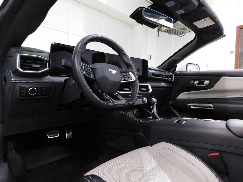 Ford Mustang GT Premium Convertible 2025