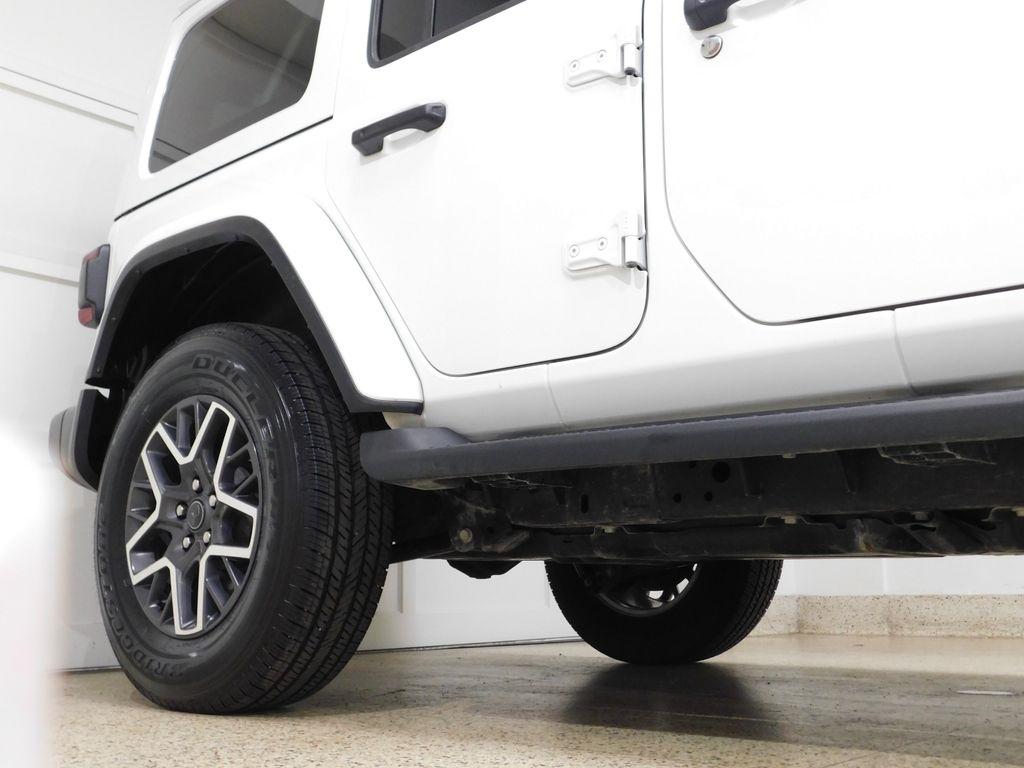 Jeep Wrangler Sahara 2024