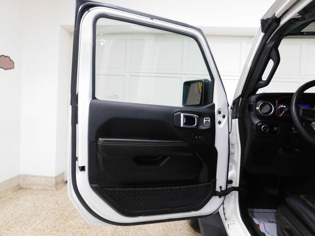 Jeep Wrangler Sahara 2024