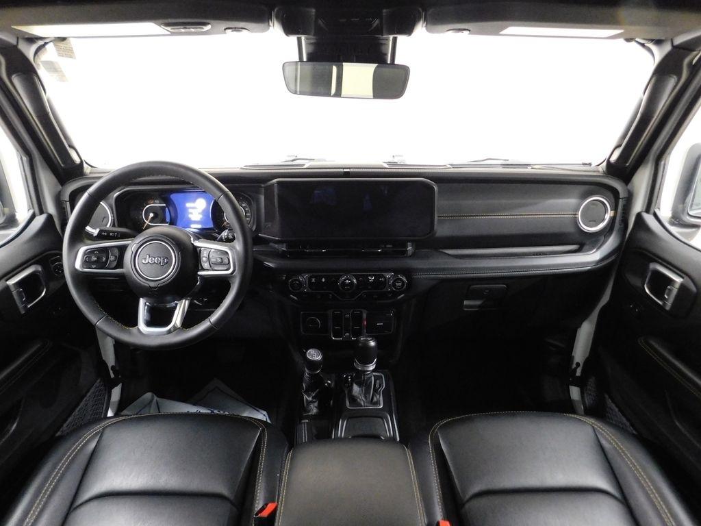 Jeep Wrangler Sahara 2024