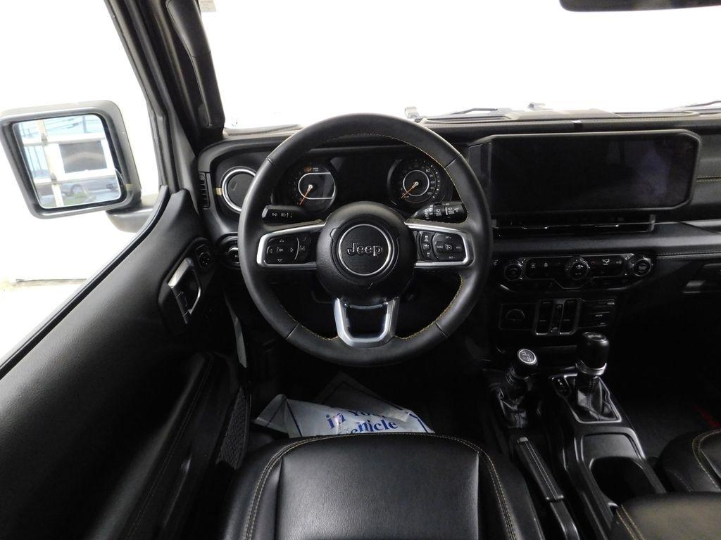 Jeep Wrangler Sahara 2024