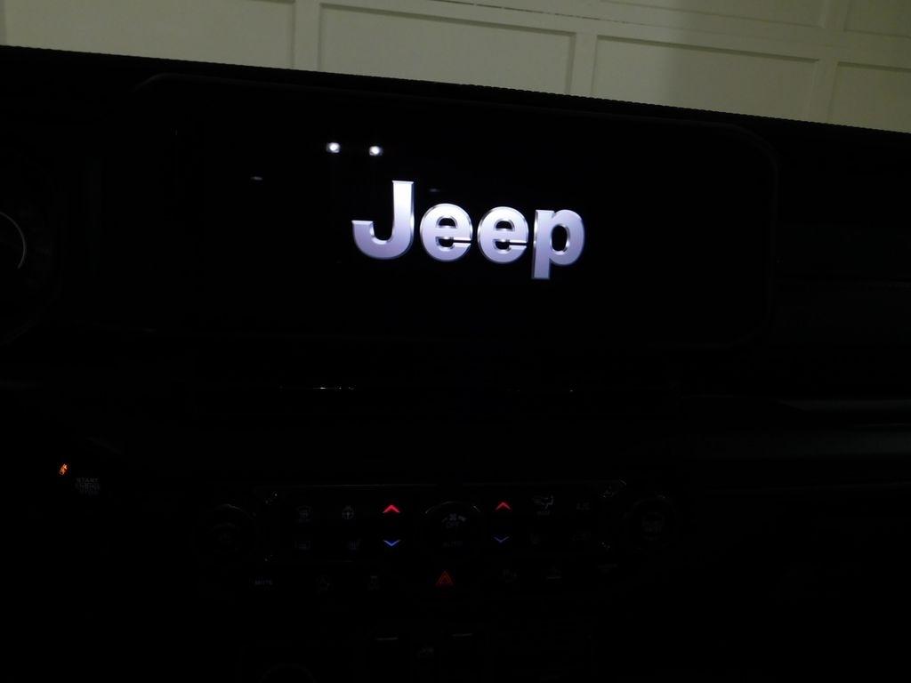 Jeep Wrangler Sahara 2024