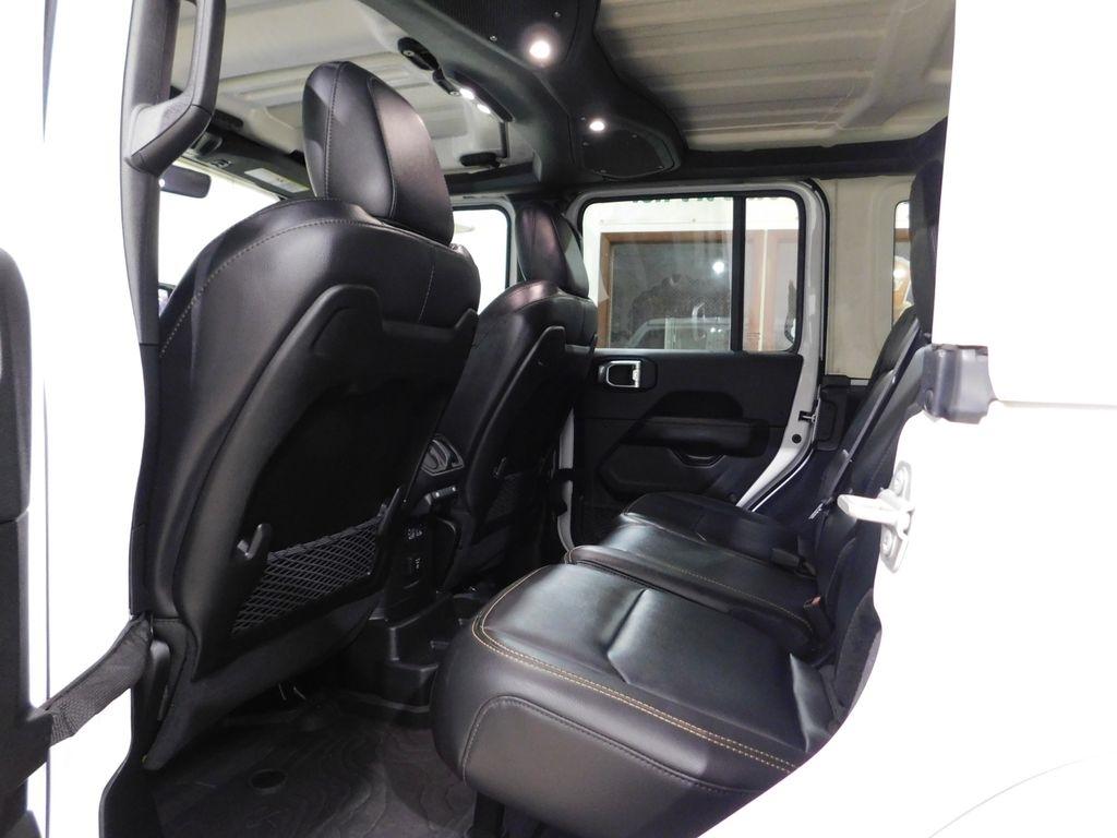Jeep Wrangler Sahara 2024