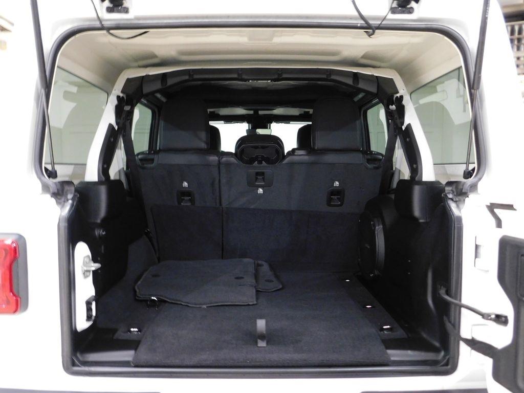 Jeep Wrangler Sahara 2024