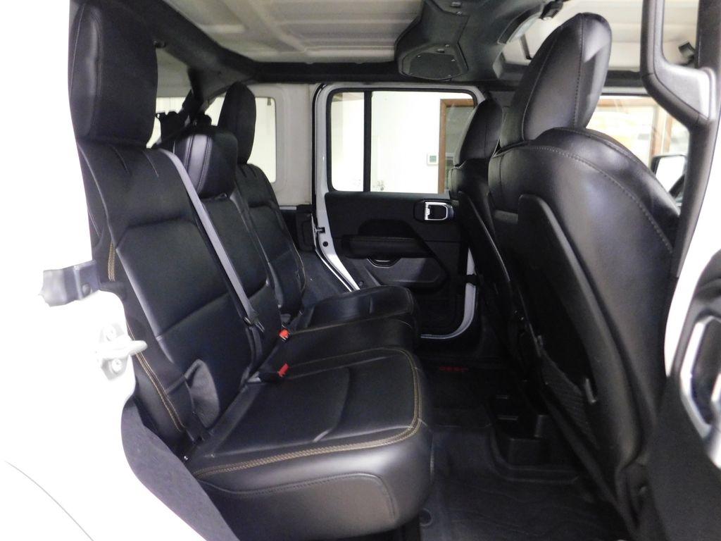 Jeep Wrangler Sahara 2024