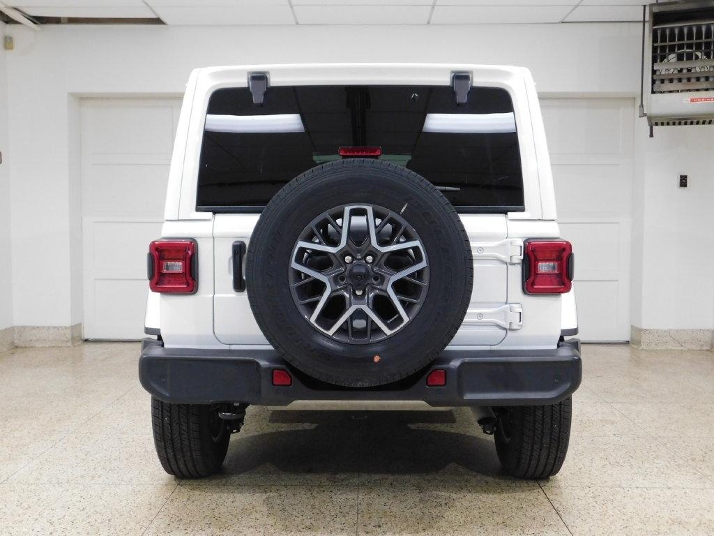 Jeep Wrangler Sahara 2024