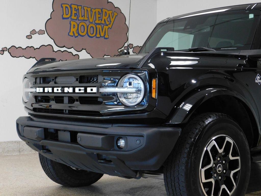 Ford Bronco Outer Banks 4-Door 2023