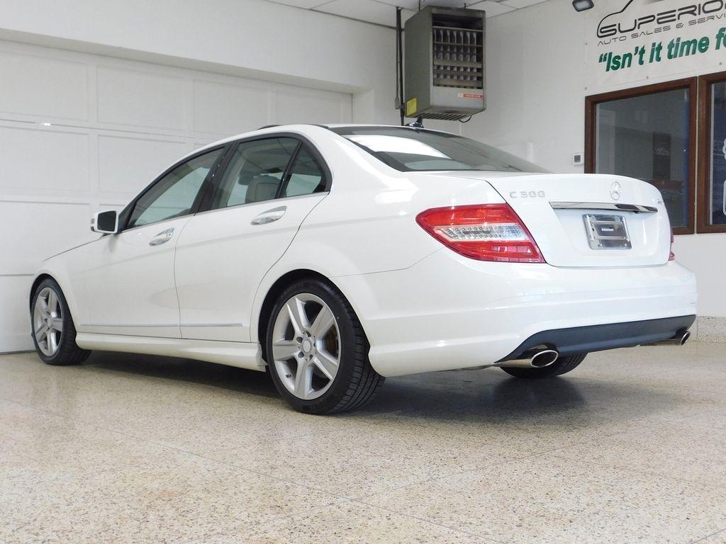 Mercedes-Benz C-Class C300 4MATIC Sport Sedan 2011