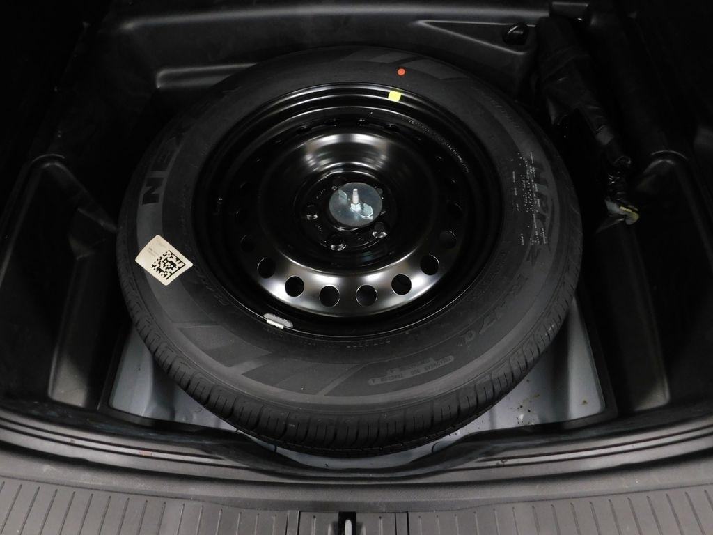 Jeep Grand Cherokee Laredo 4WD 2023