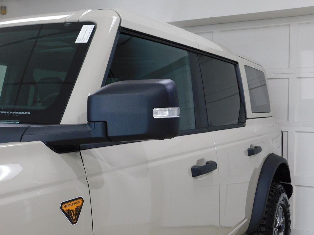Ford Bronco Badlands 4-Door 2025