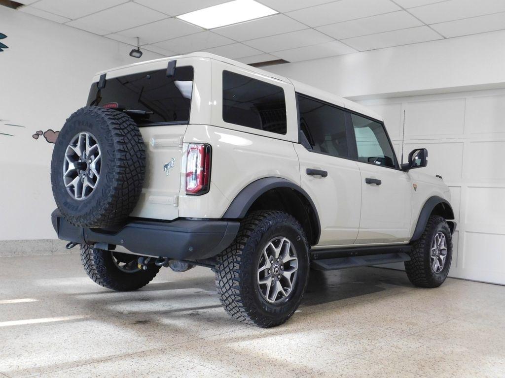 Ford Bronco Badlands 4-Door 2025