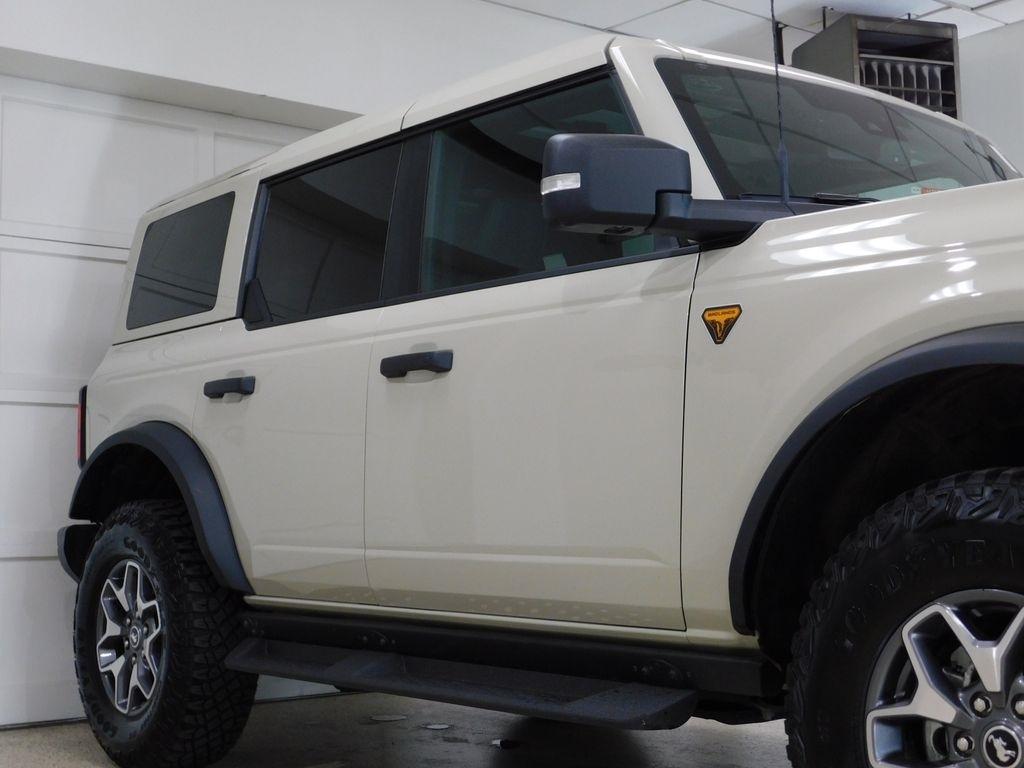 Ford Bronco Badlands 4-Door 2025