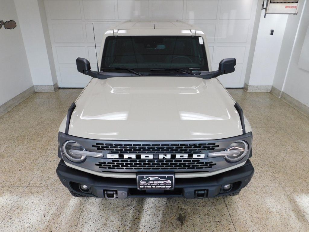 Ford Bronco Badlands 4-Door 2025