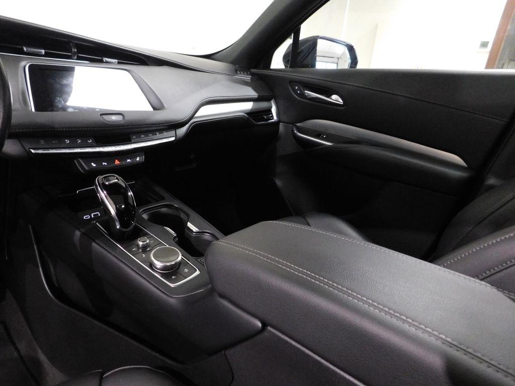Cadillac XT4 Premium Luxury AWD 2023