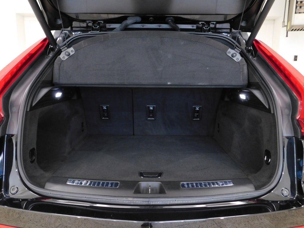 Cadillac XT4 Premium Luxury AWD 2023