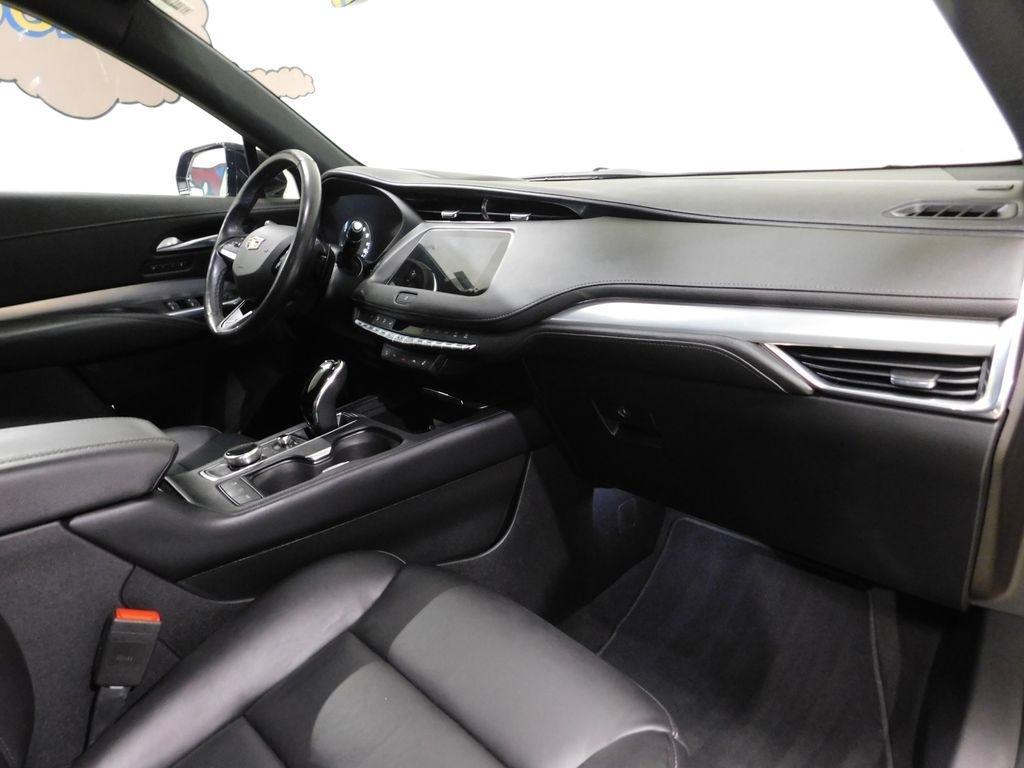 Cadillac XT4 Premium Luxury AWD 2023