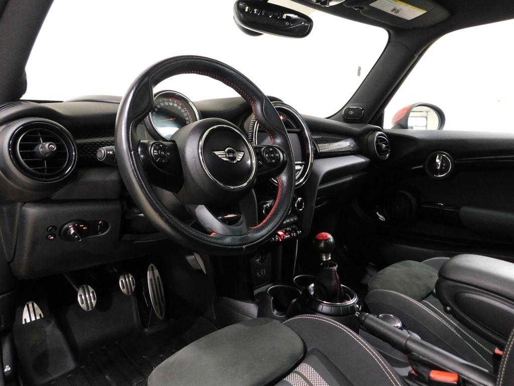 MINI Cooper John Cooper Works 2017