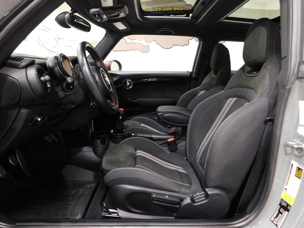 MINI Cooper John Cooper Works 2017