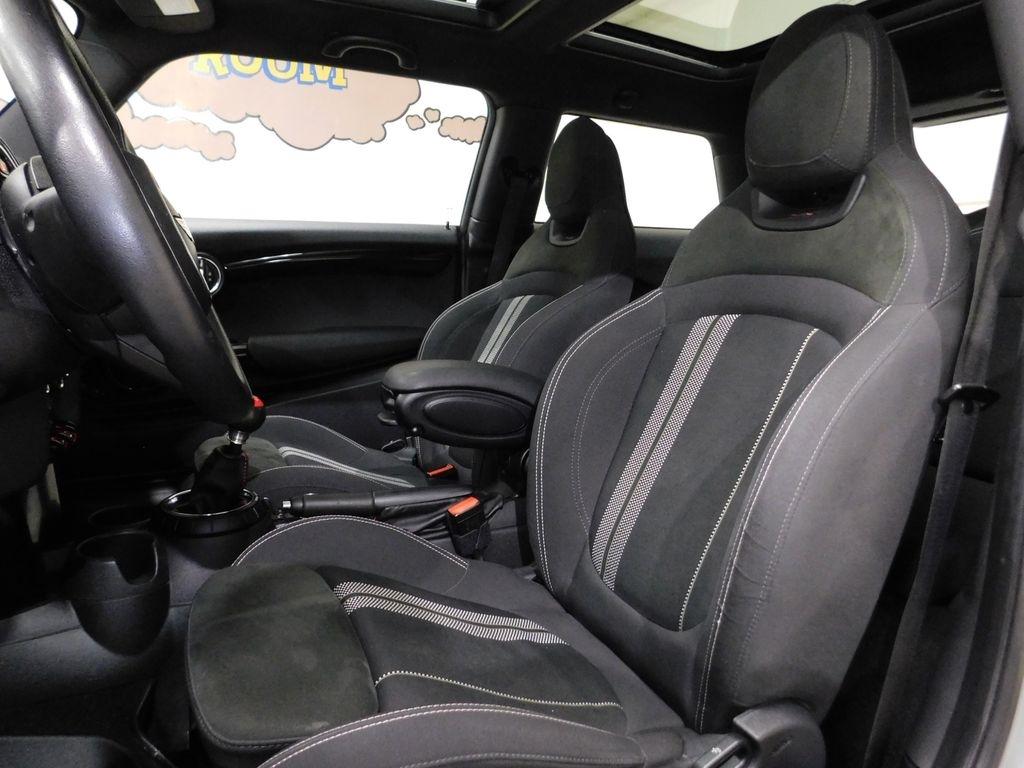 MINI Cooper John Cooper Works 2017