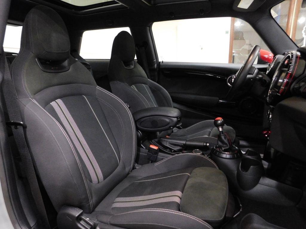 MINI Cooper John Cooper Works 2017