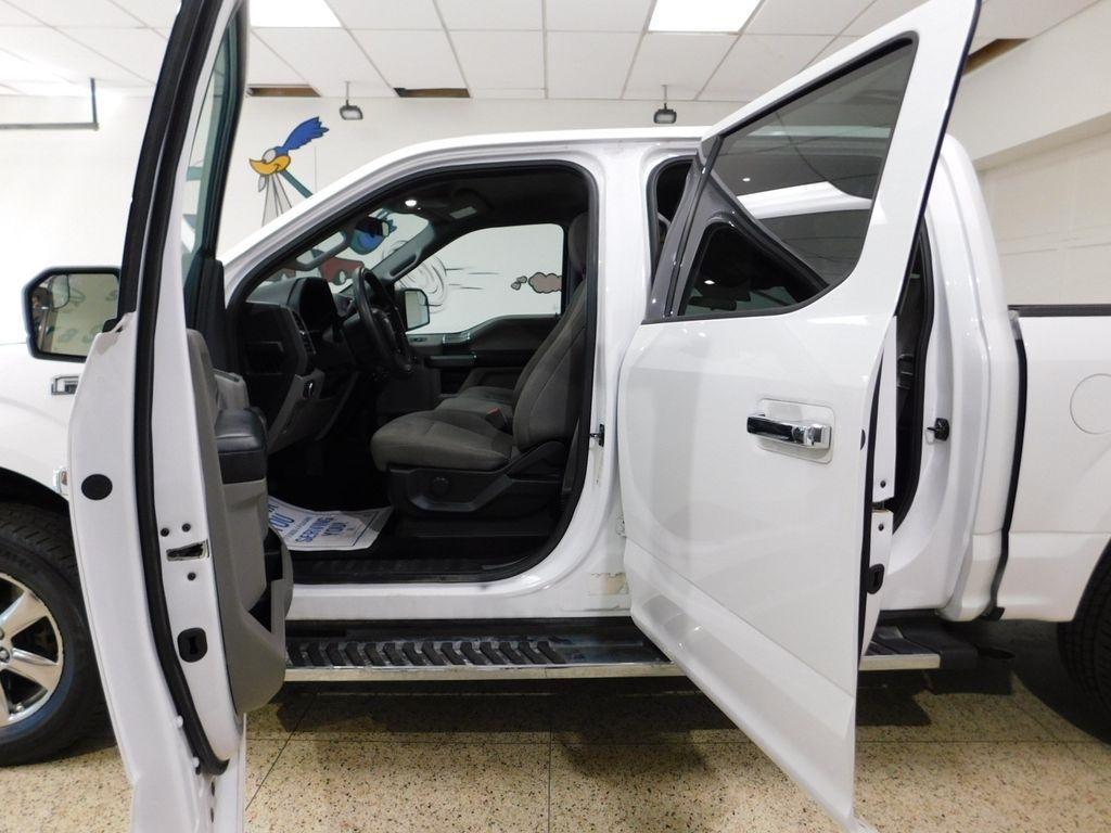 Ford F-150 XLT SuperCrew 4WD 2018