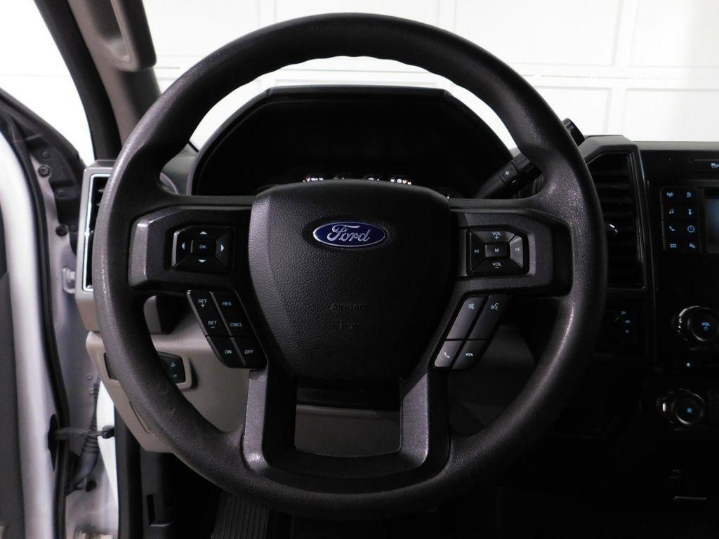 Ford F-150 XLT SuperCrew 4WD 2018
