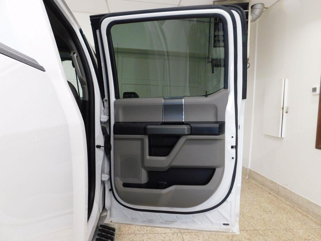 Ford F-150 XLT SuperCrew 4WD 2018