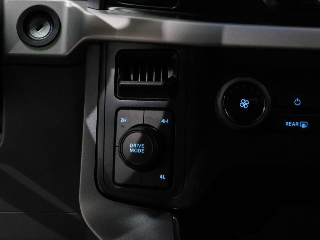 Ford F-150 XLT SuperCrew 5.5-ft. Bed 4WD 2023